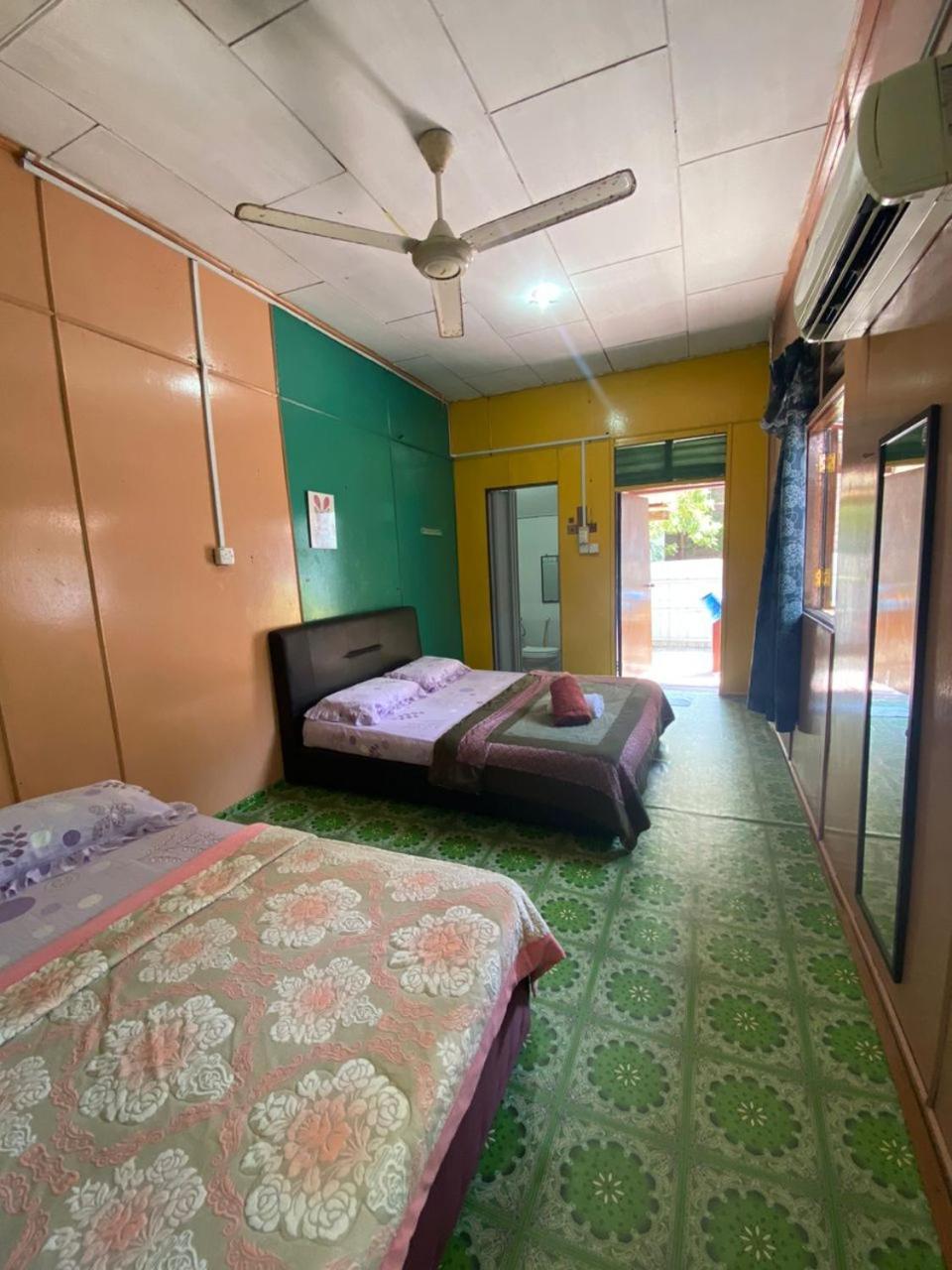 B'First Chalet Perhentian Island Kampung Kuala Besut Exterior photo