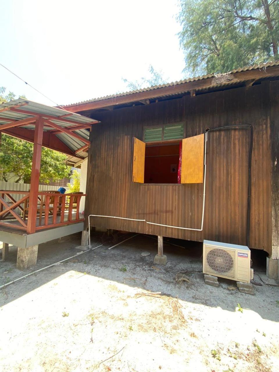 B'First Chalet Perhentian Island Kampung Kuala Besut Exterior photo