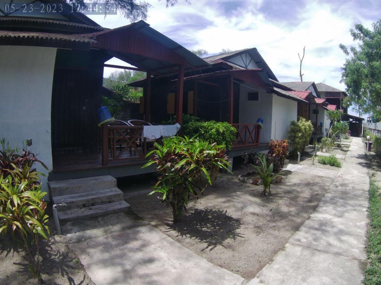 B'First Chalet Perhentian Island Kampung Kuala Besut Exterior photo