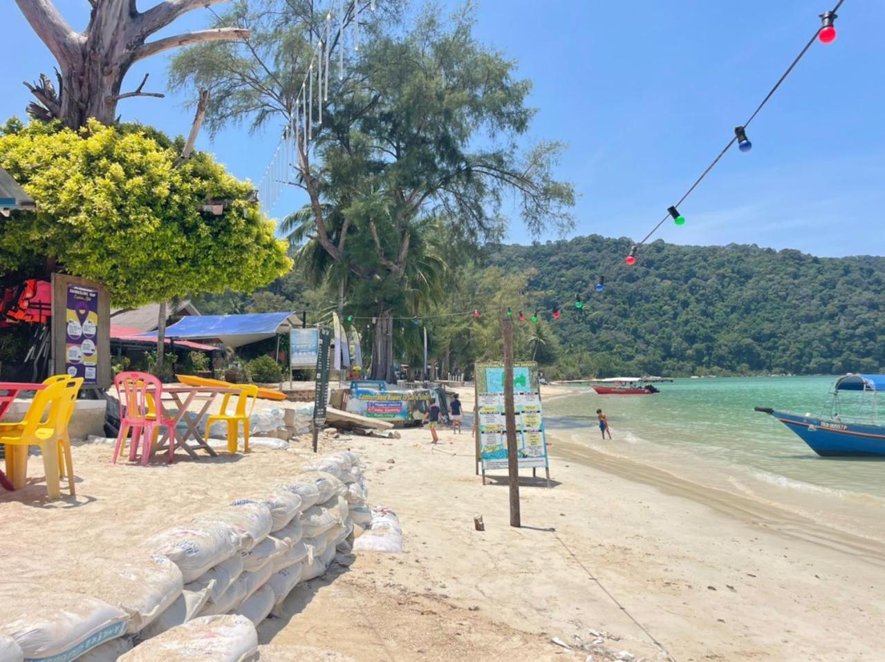 B'First Chalet Perhentian Island Kampung Kuala Besut Exterior photo